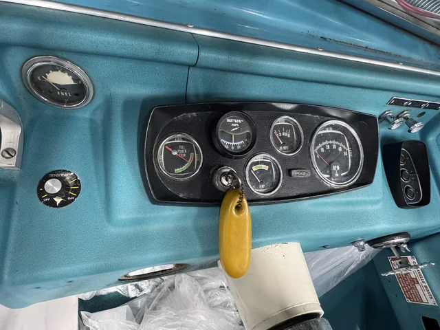 Stock Dash. I’m going to end up replacing this. Replacement guages don’t fit, at least not all from the same company with the same color. Teak it is!